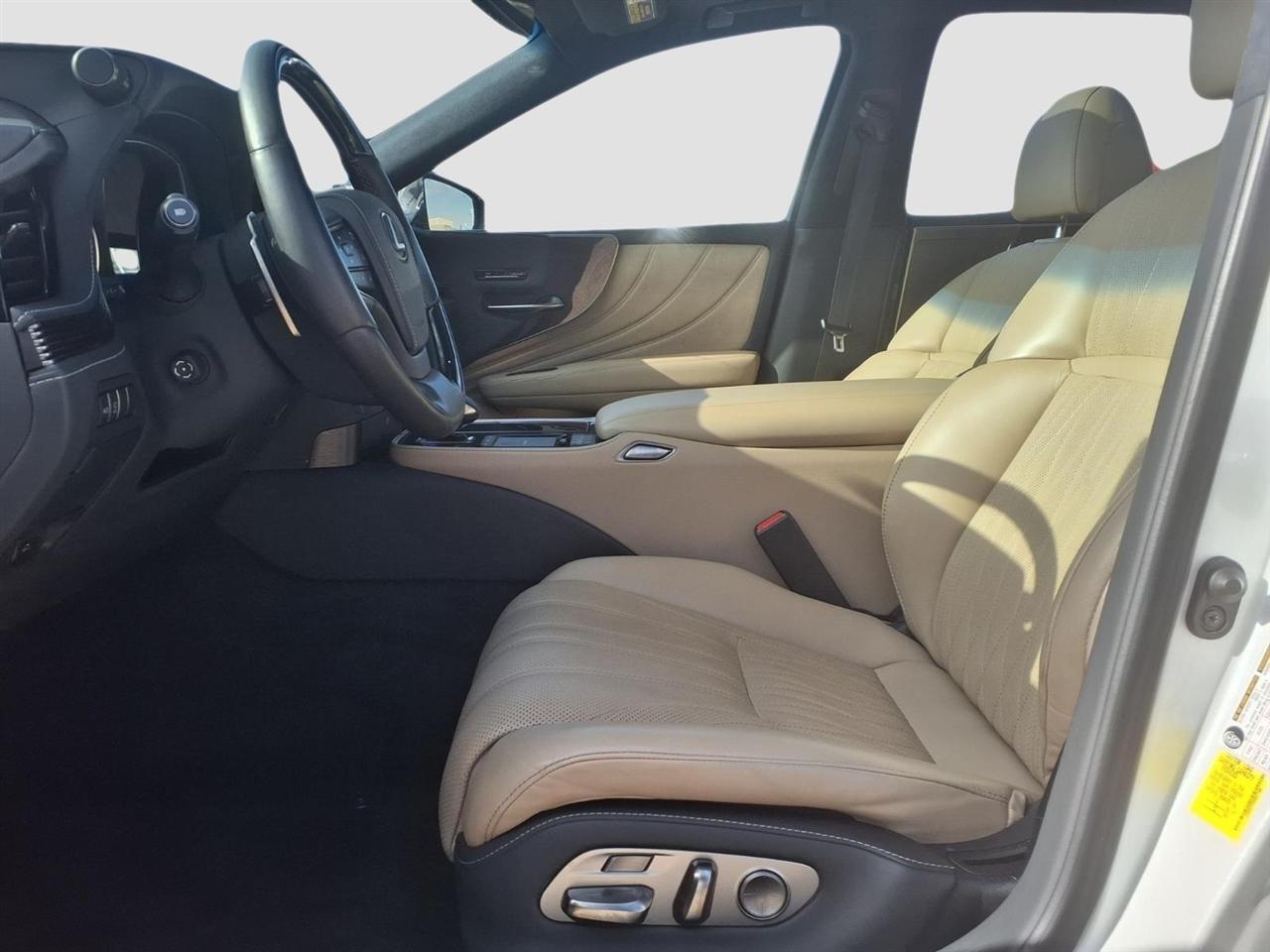 Lexus LS 500 Base 2022