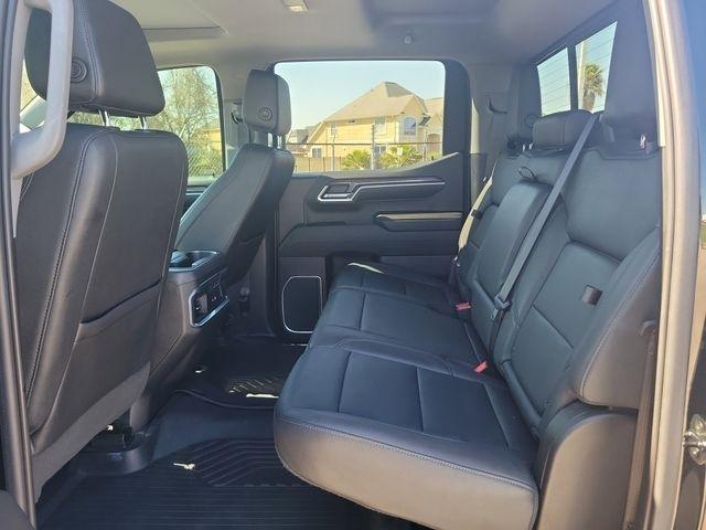 Chevrolet Silverado 1500 LTZ Crew Cab 4WD 2022