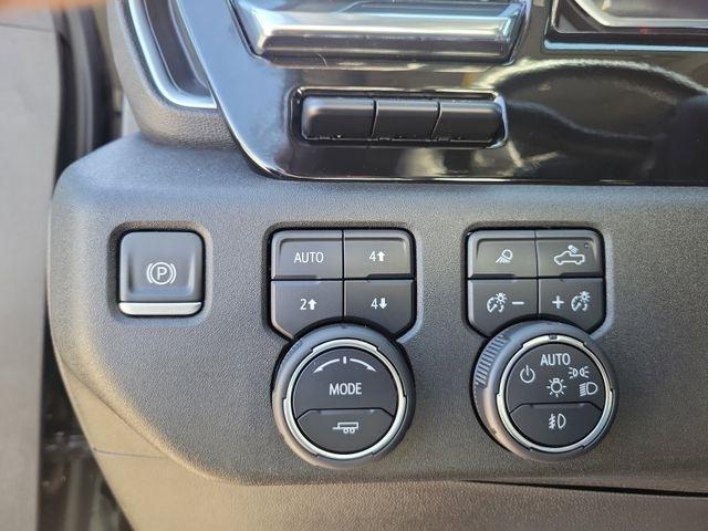 Chevrolet Silverado 1500 LTZ Crew Cab 4WD 2022