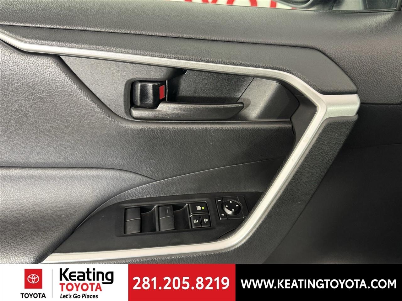 Toyota RAV4 LE AWD 2023