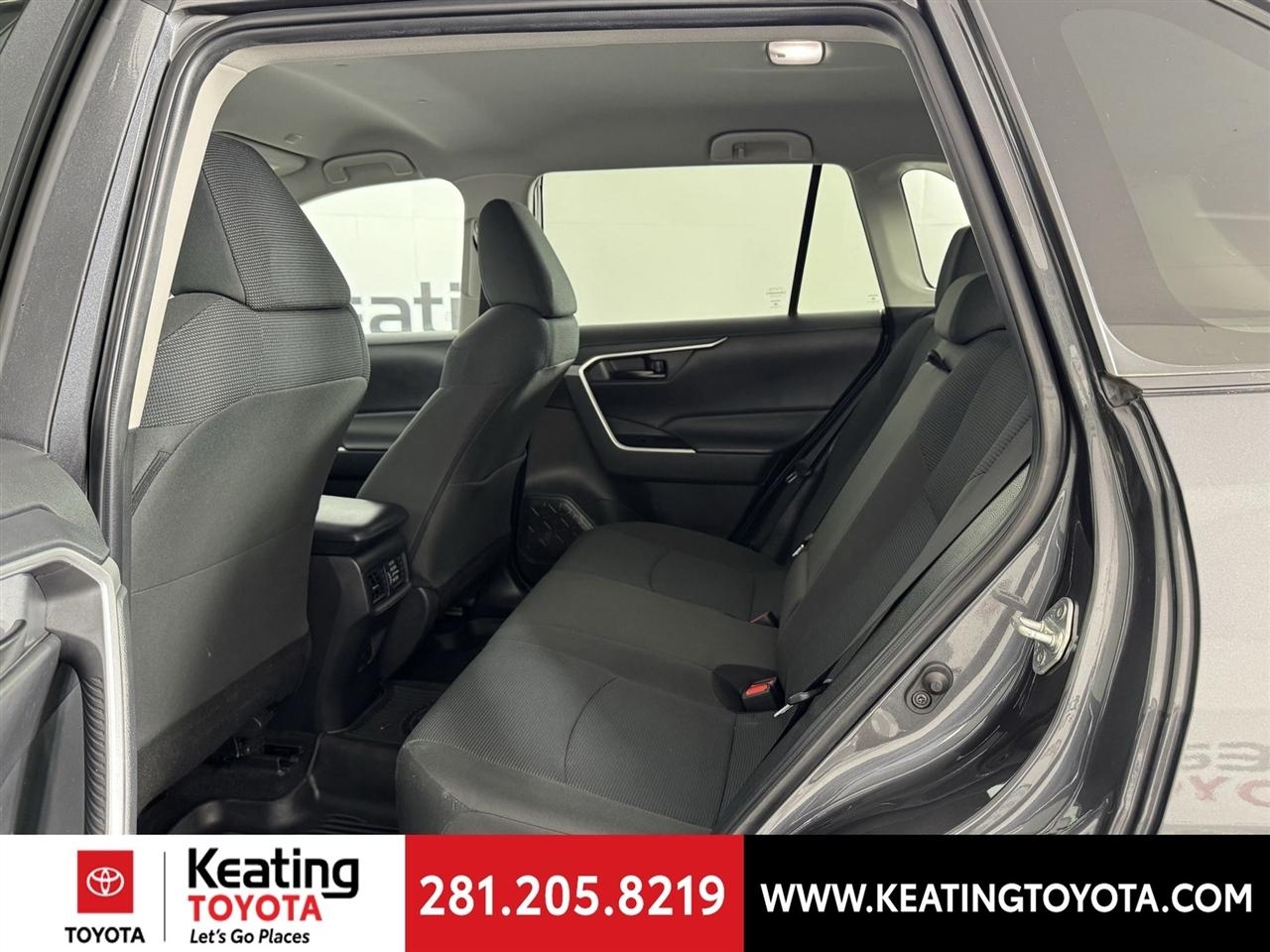 Toyota RAV4 LE AWD 2023