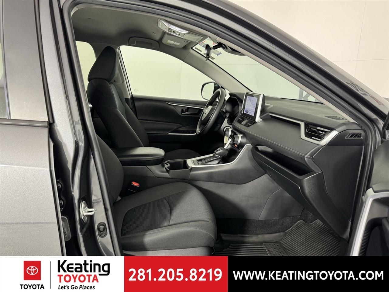 Toyota RAV4 LE AWD 2023