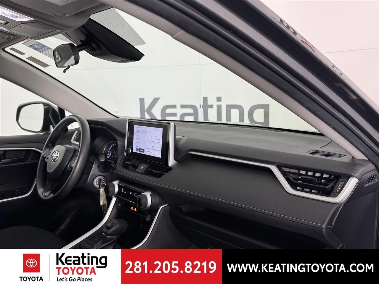 Toyota RAV4 LE AWD 2023