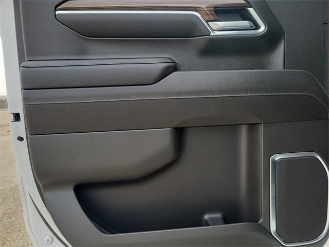 Chevrolet Silverado 1500 LT-L Crew Cab 4WD 2023