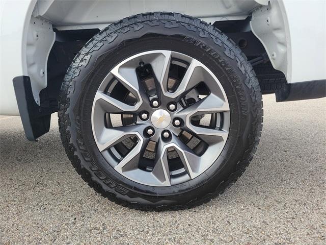 Chevrolet Silverado 1500 LT-L Crew Cab 4WD 2023