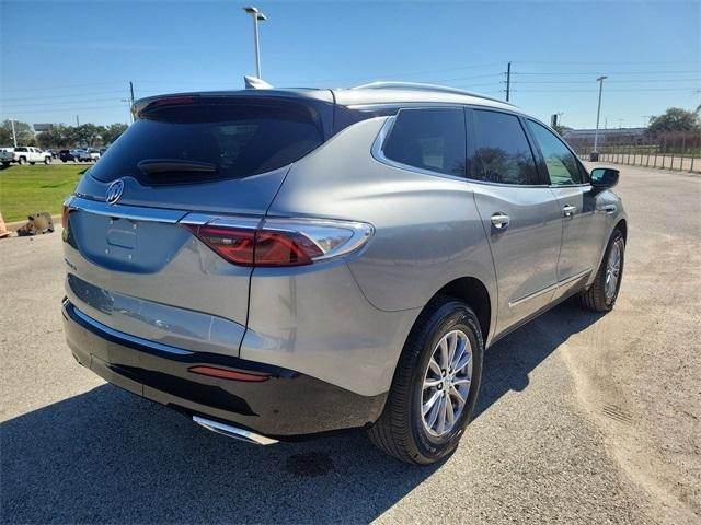 Buick Enclave Essence FWD 2023