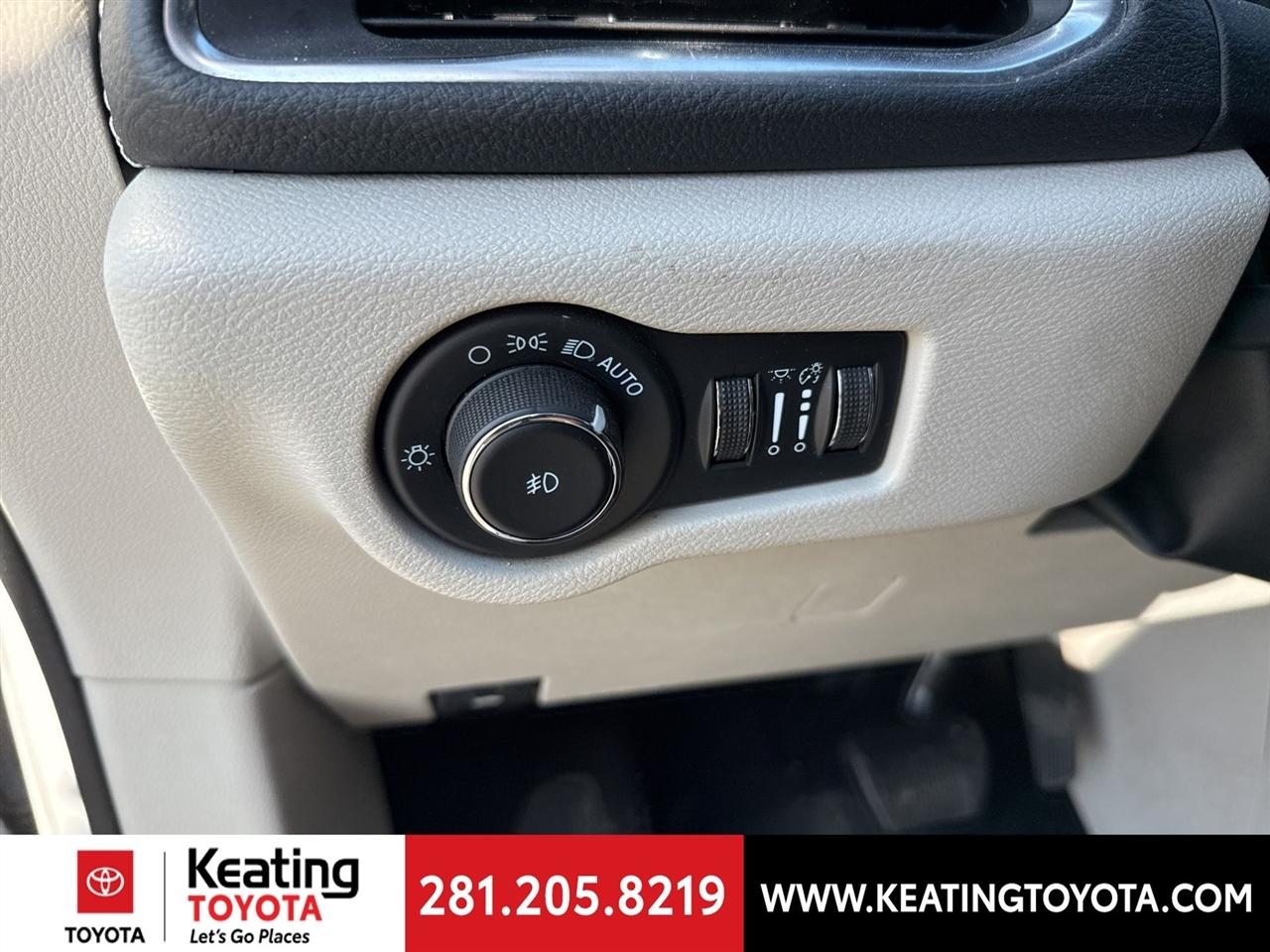 Chrysler Pacifica Hybrid Limited 2023