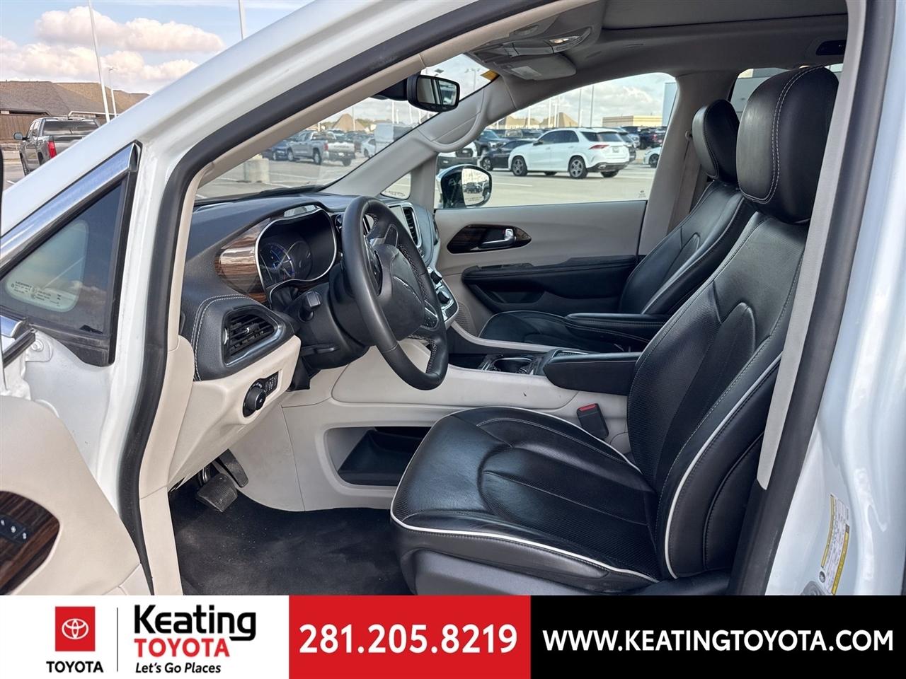 Chrysler Pacifica Hybrid Limited 2023