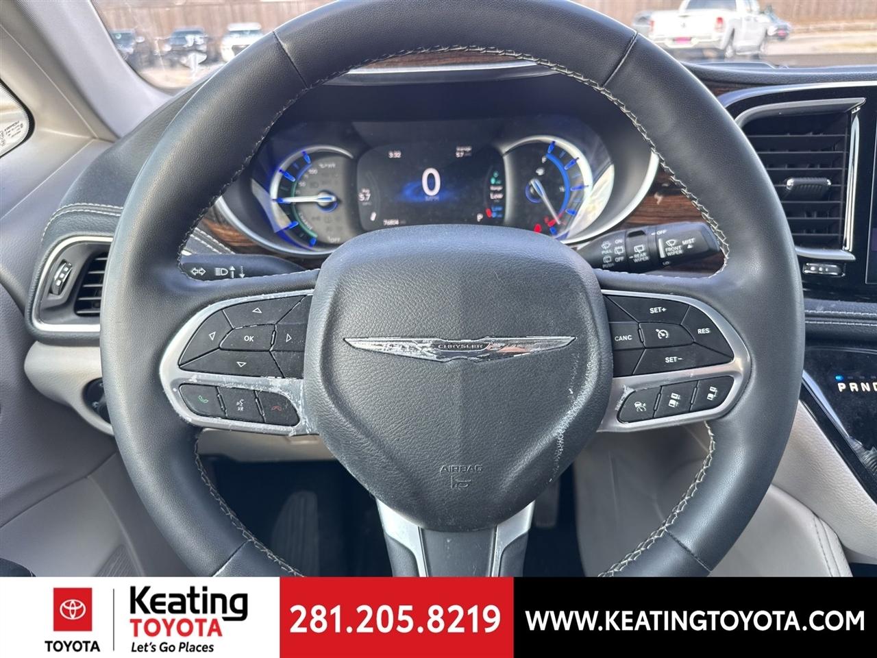 Chrysler Pacifica Hybrid Limited 2023