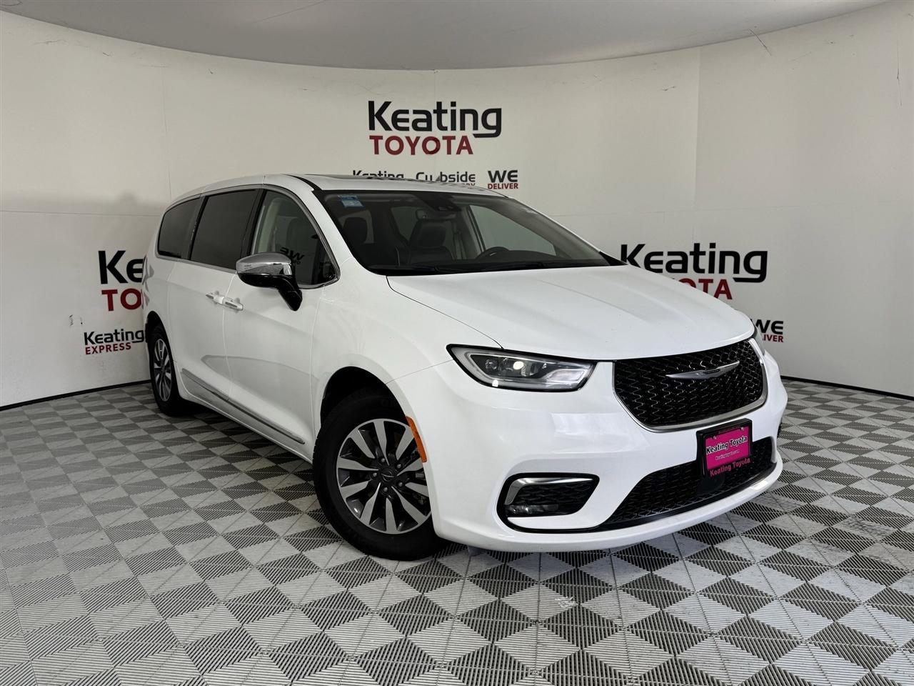 Chrysler Pacifica Hybrid Limited 2023