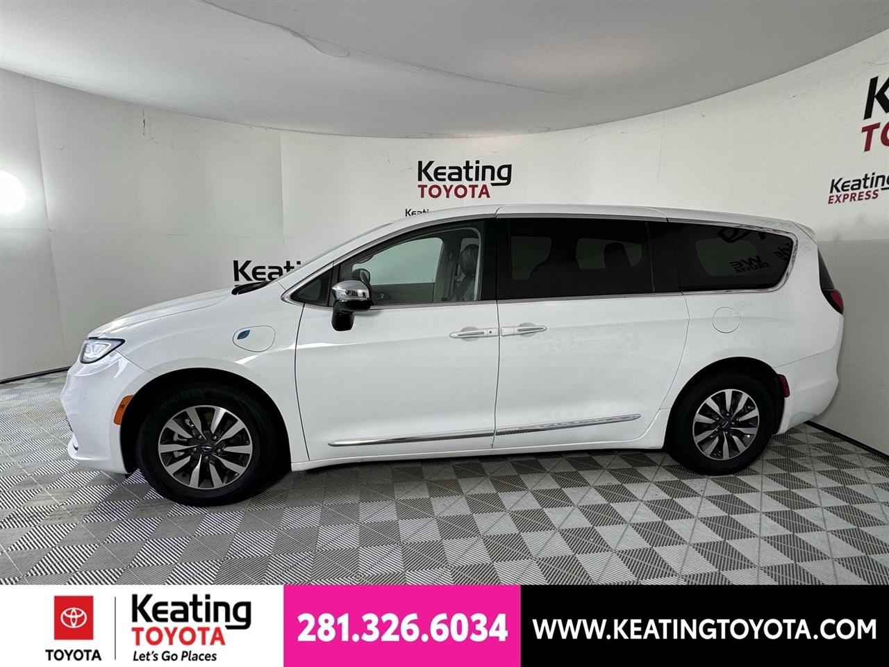 Chrysler Pacifica Hybrid Limited 2023