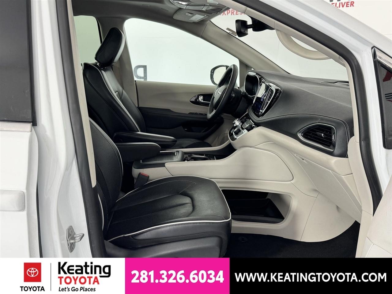 Chrysler Pacifica Hybrid Limited 2023