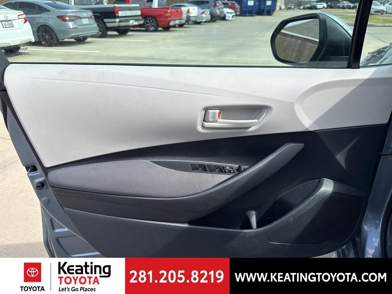 Toyota Corolla LE 2024