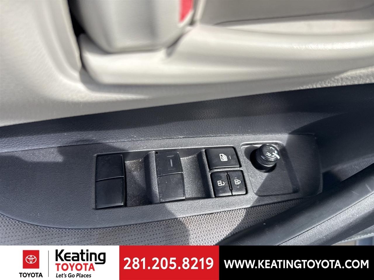 Toyota Corolla LE 2024