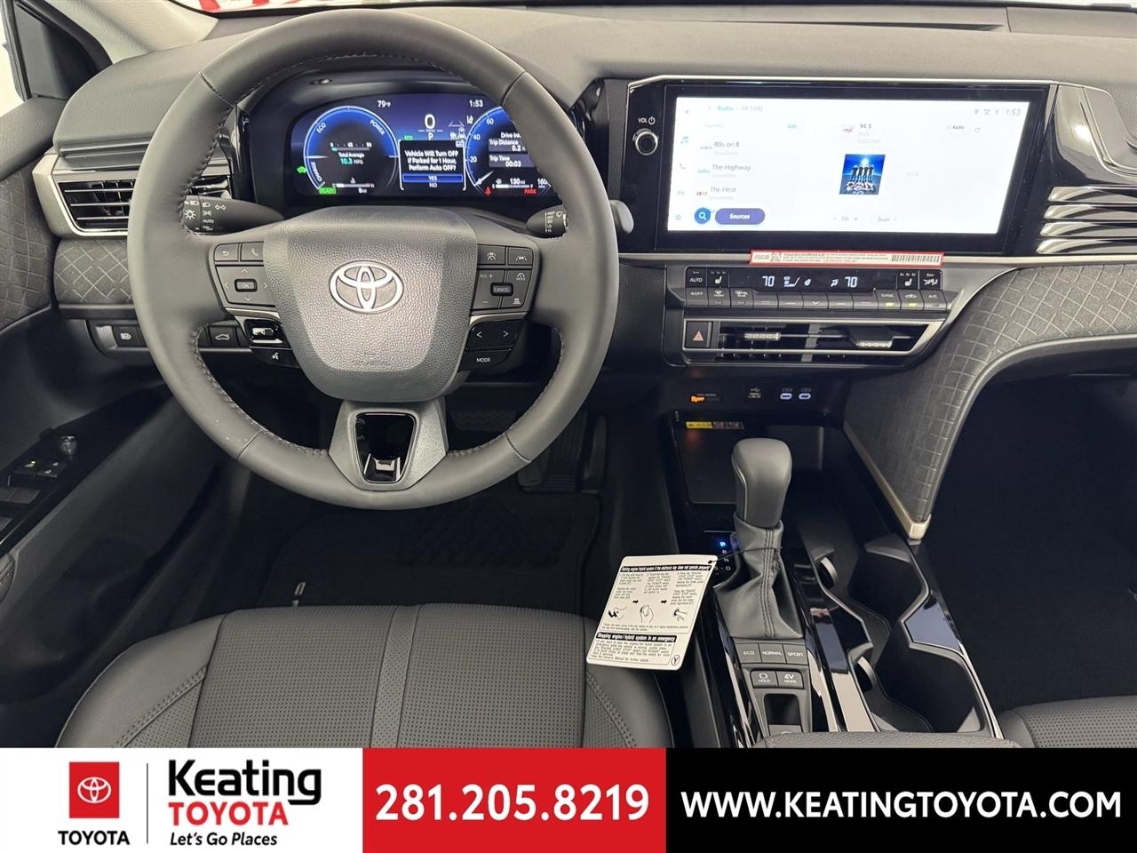 Toyota Camry Hybrid XLE 2026