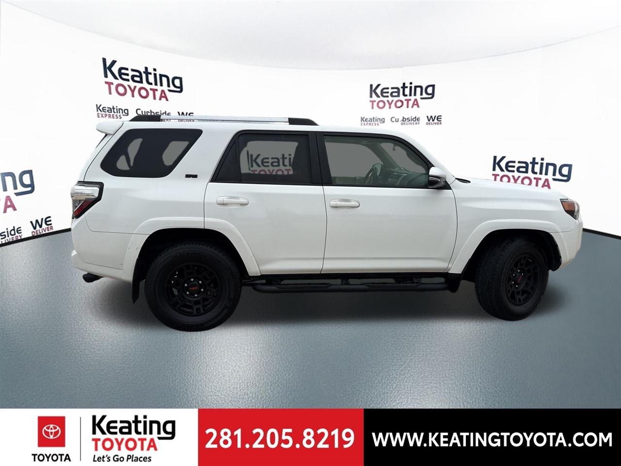 Toyota 4Runner SR5 2WD 2020