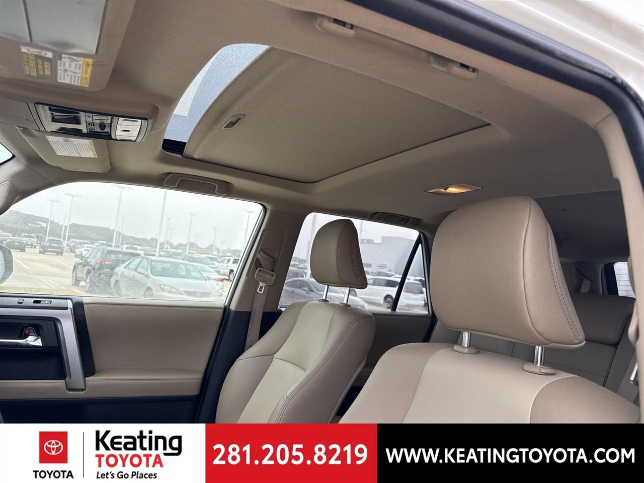 Toyota 4Runner SR5 2WD 2020