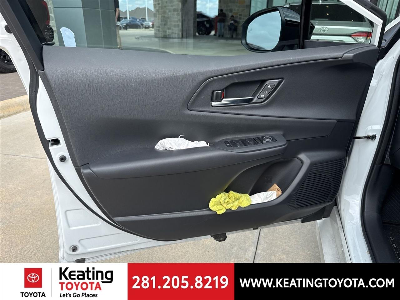 Toyota Prius LE 2024