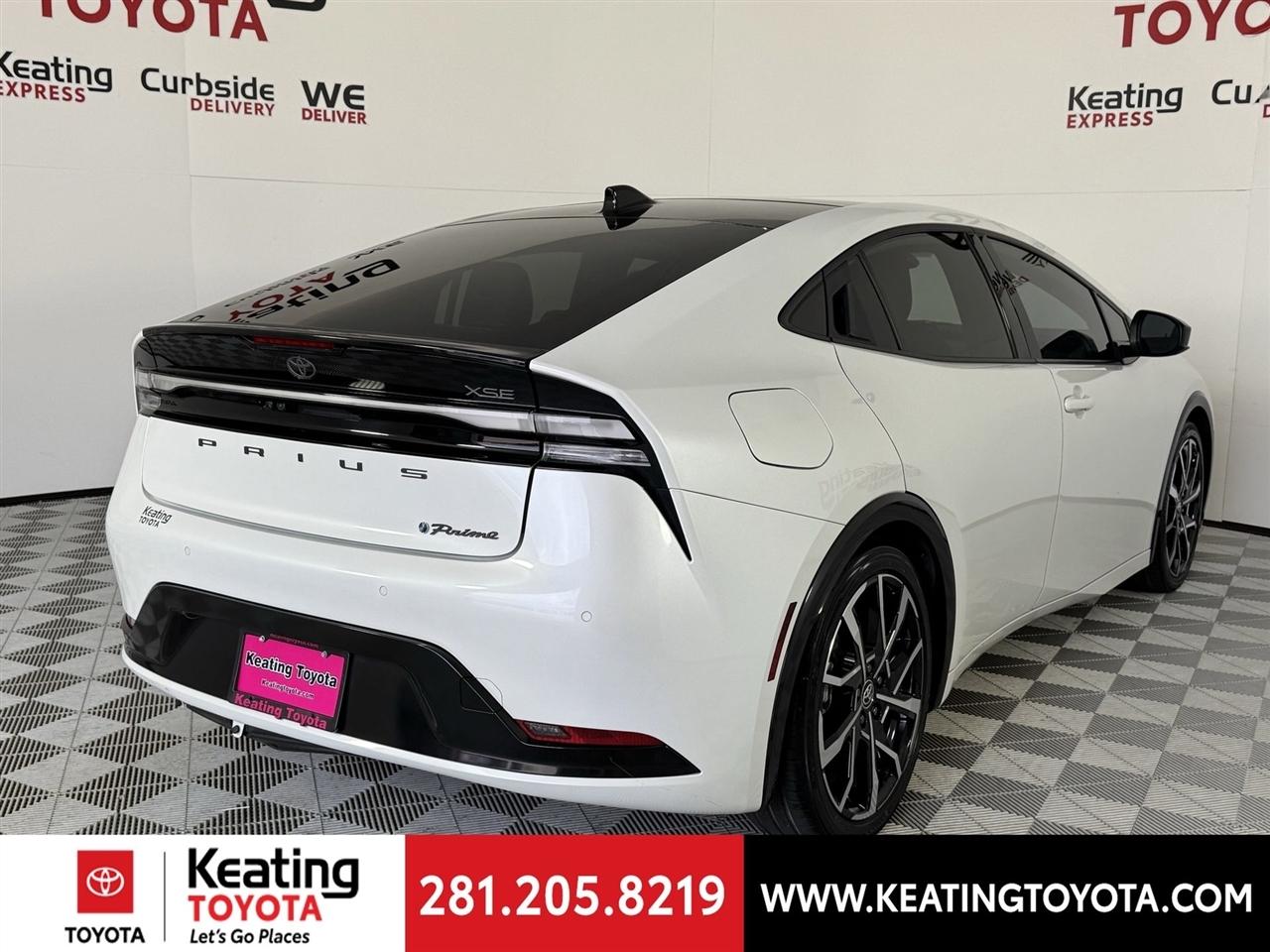 Toyota Prius LE 2024