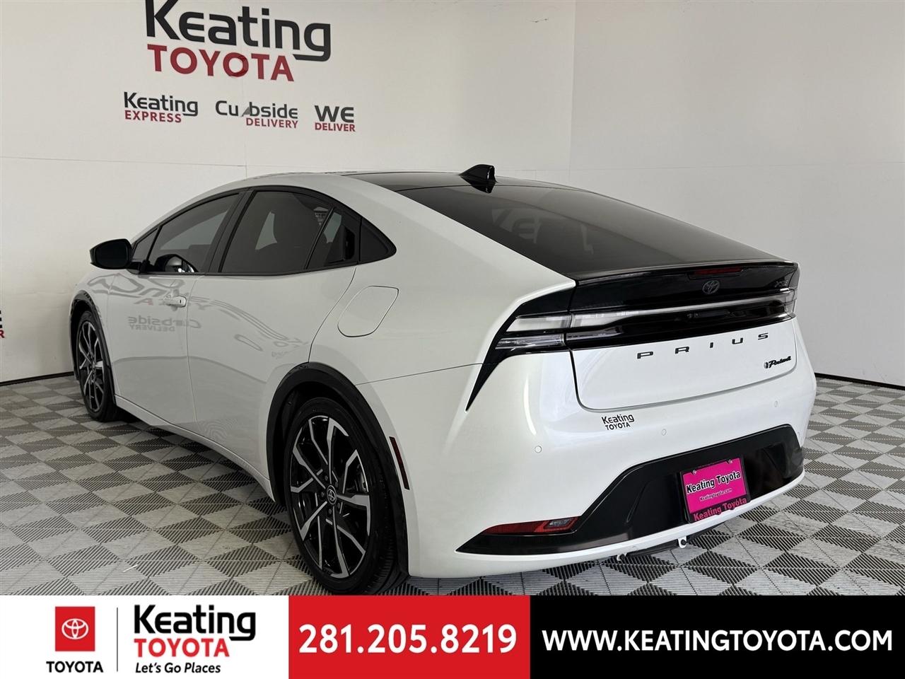 Toyota Prius LE 2024