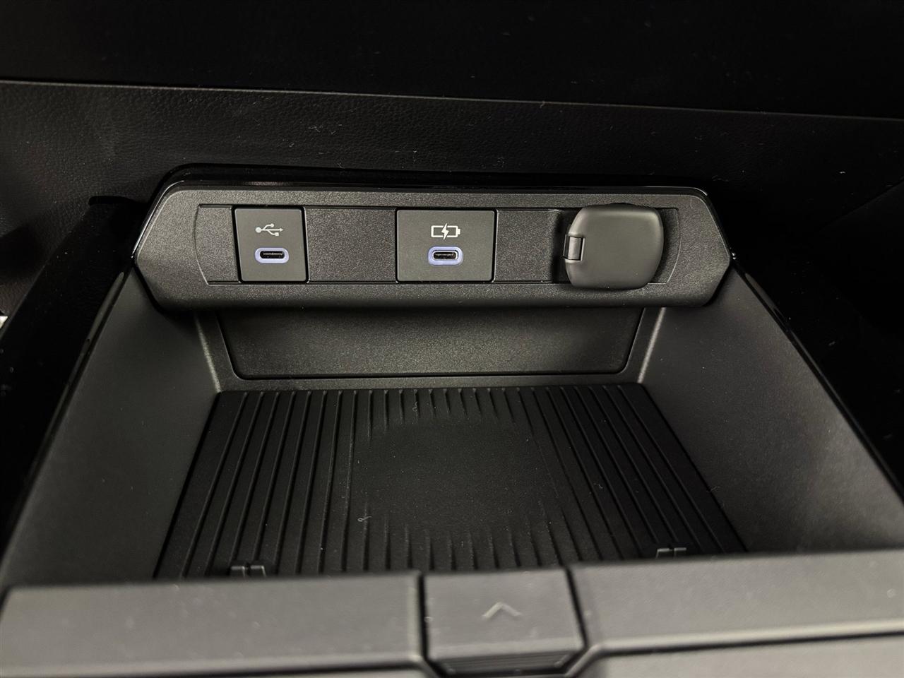 Toyota Prius LE 2026