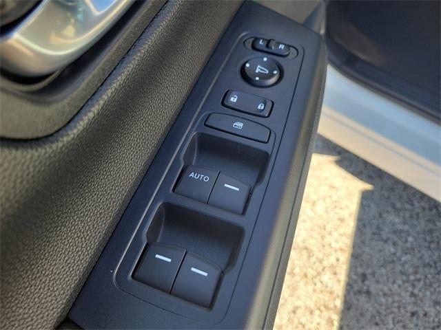 Honda CR-V LX 2WD 2025