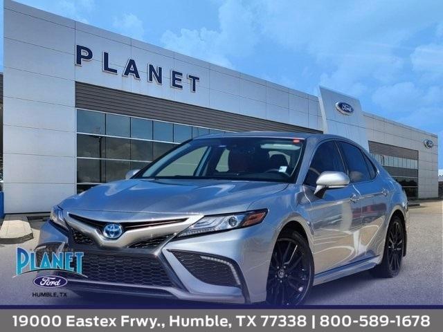 Toyota Camry Hybrid  2024
