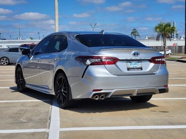 Toyota Camry Hybrid  2024