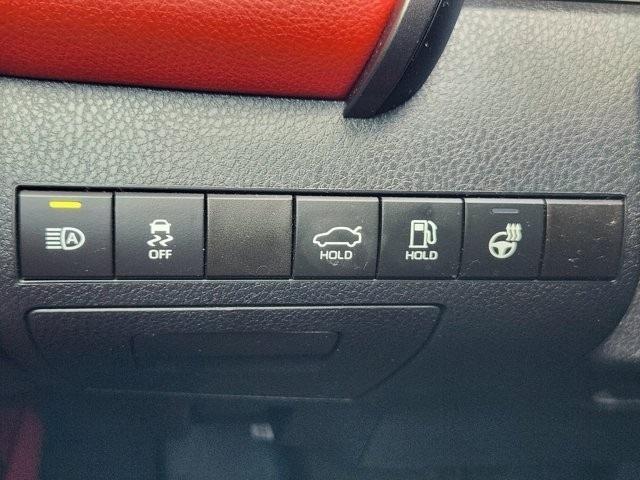 Toyota Camry Hybrid  2024