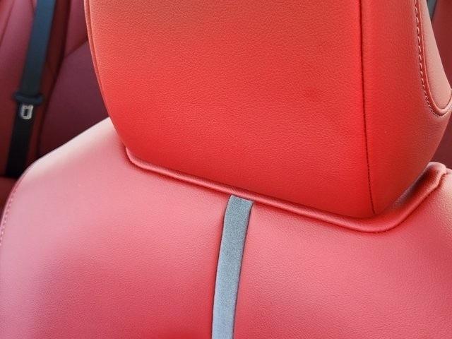 Toyota Camry Hybrid  2024