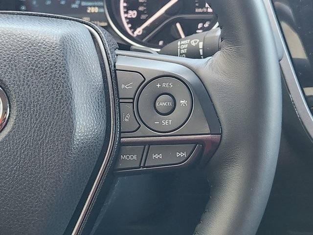 Toyota Camry Hybrid  2024