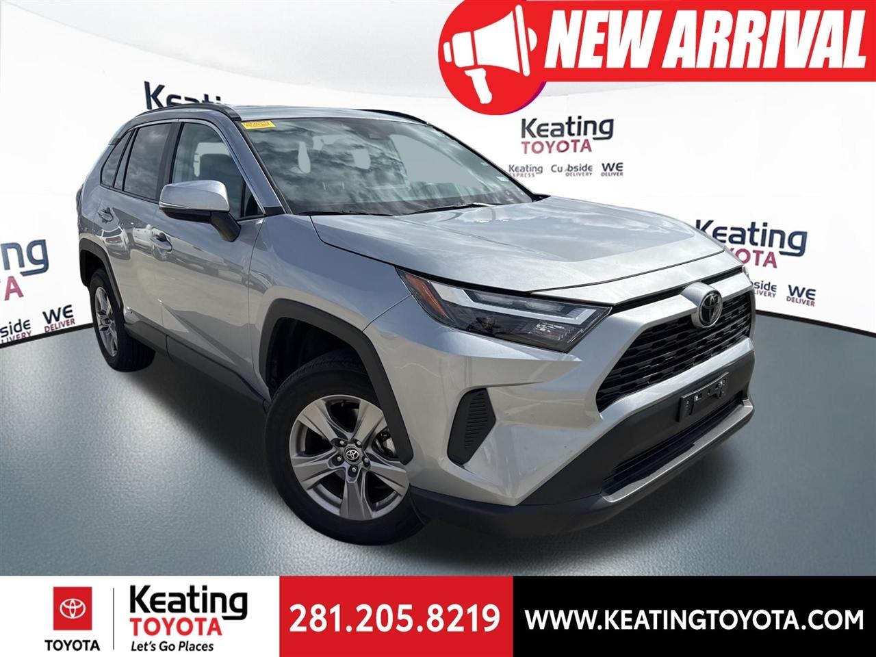 Toyota RAV4 Hybrid XLE 2025