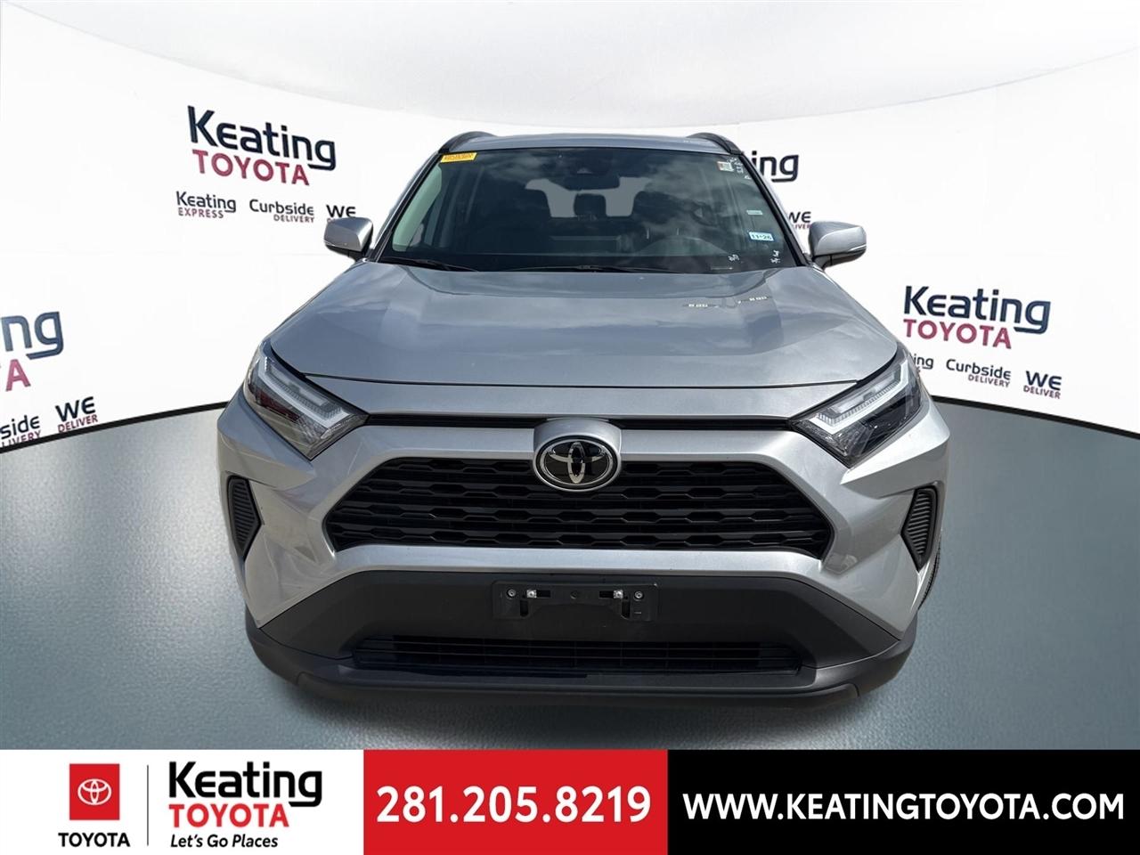 Toyota RAV4 Hybrid XLE 2025