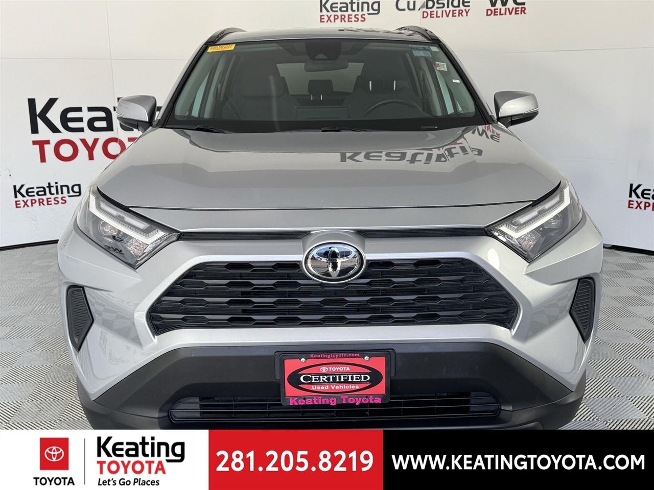 Toyota RAV4 Hybrid XLE 2025