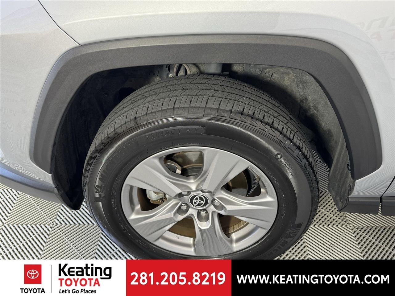 Toyota RAV4 Hybrid XLE 2025