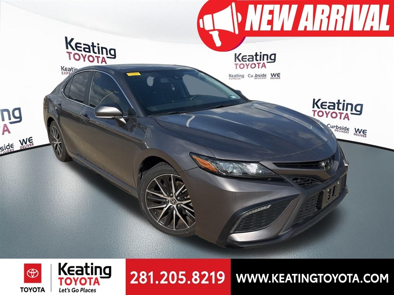 Toyota Camry SE 2024