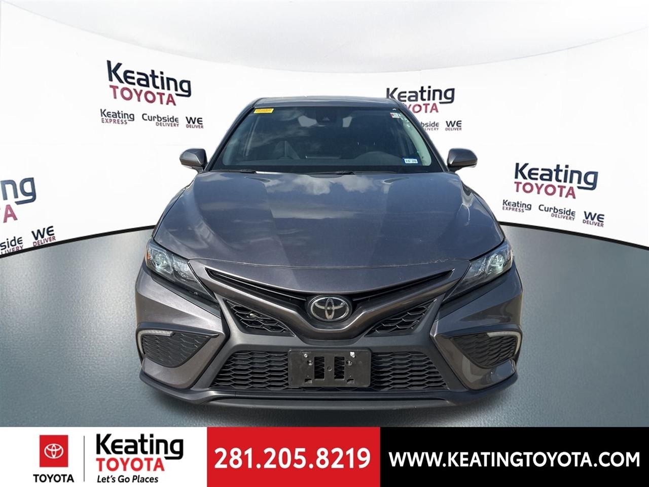 Toyota Camry SE 2024