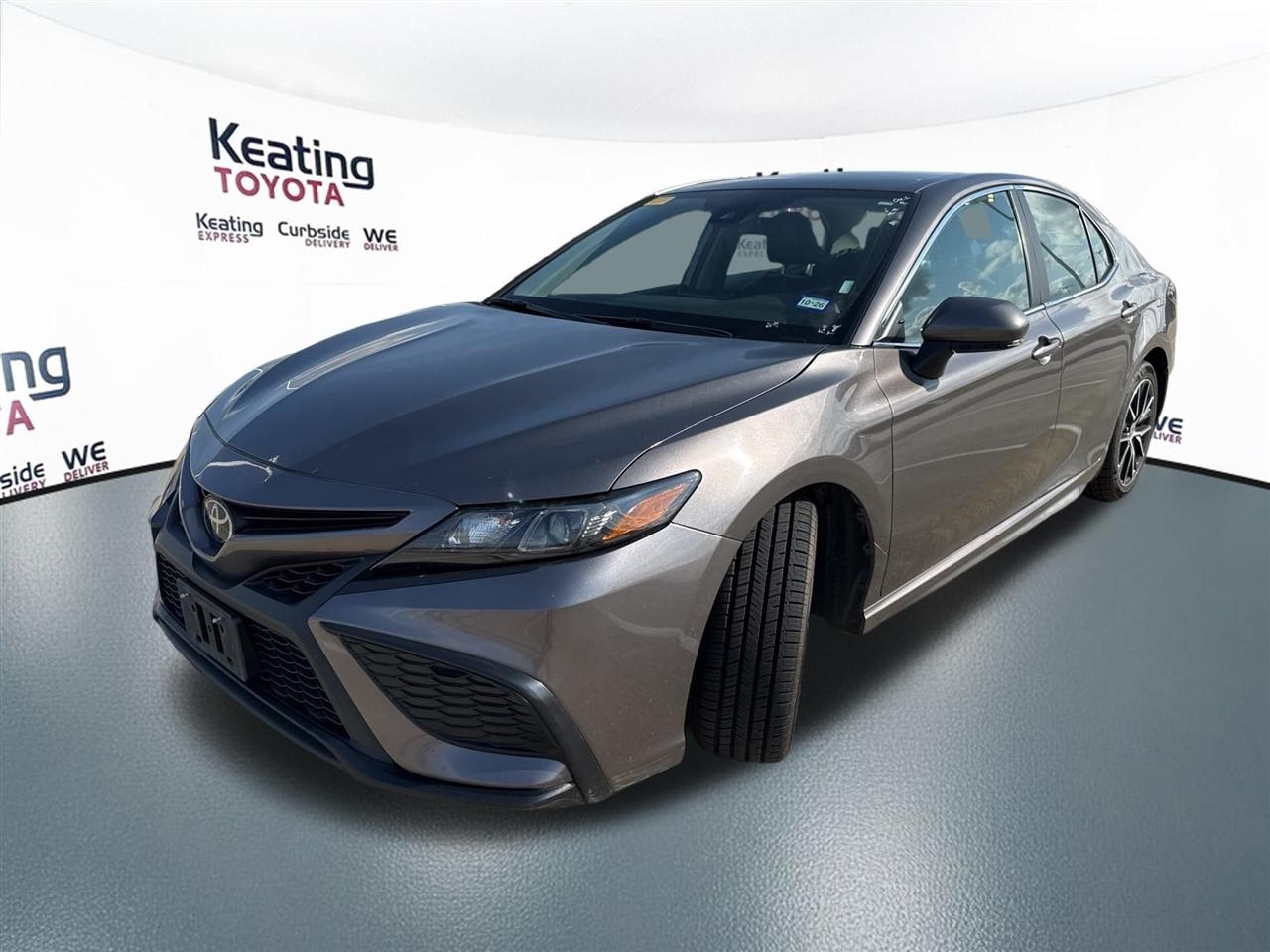 Toyota Camry SE 2024