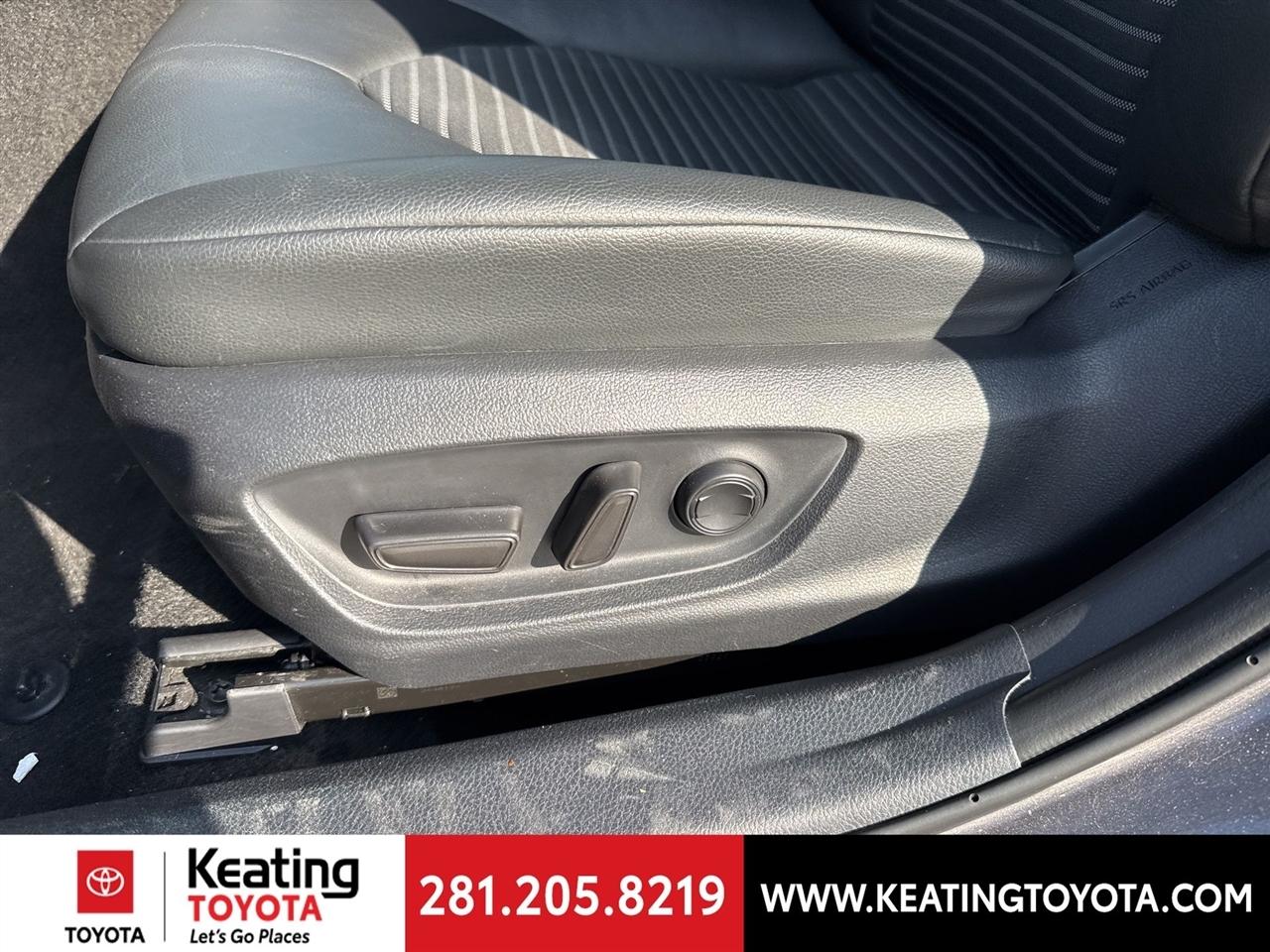 Toyota Camry SE 2024