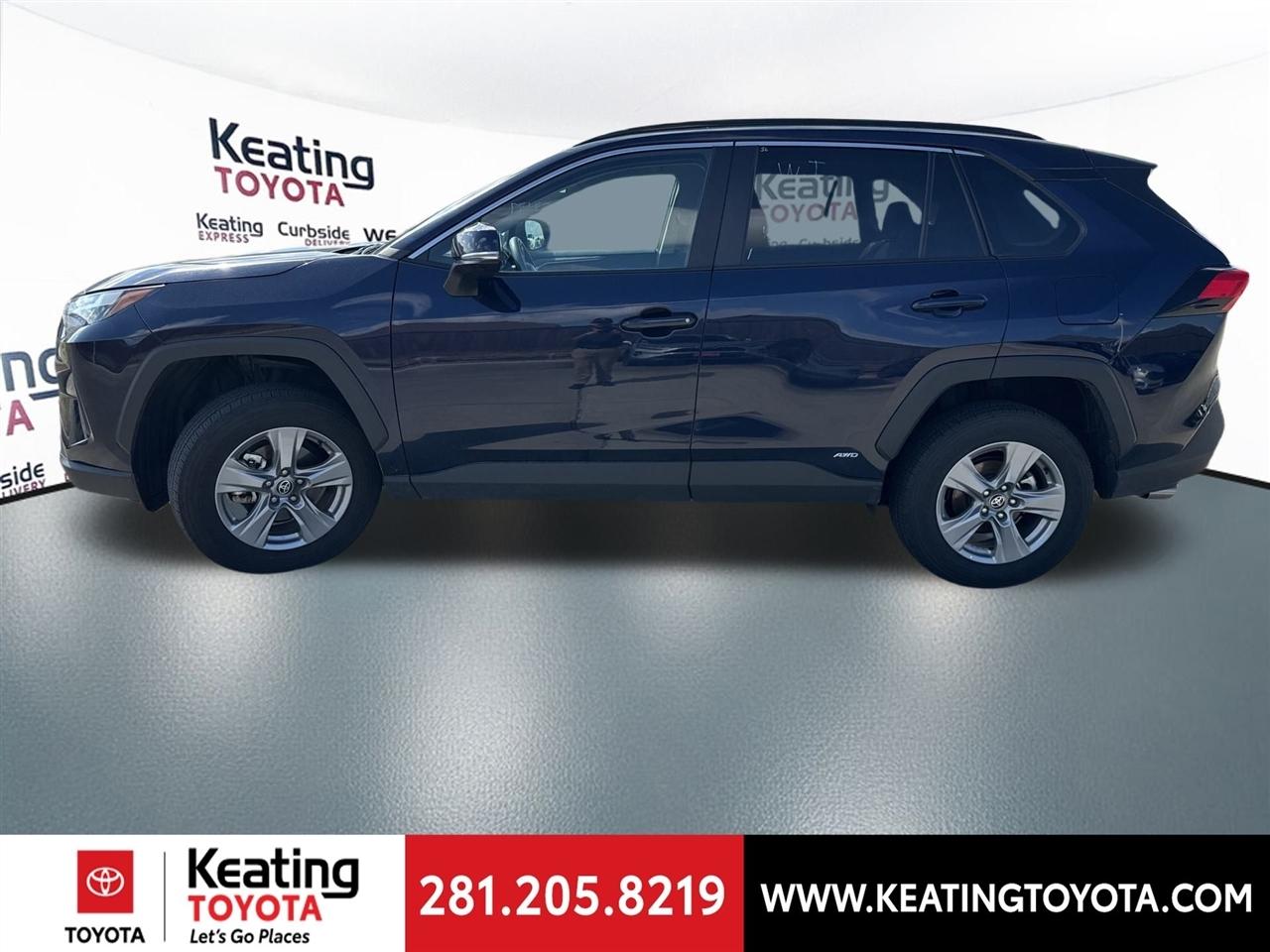 Toyota RAV4 Hybrid XLE 2025