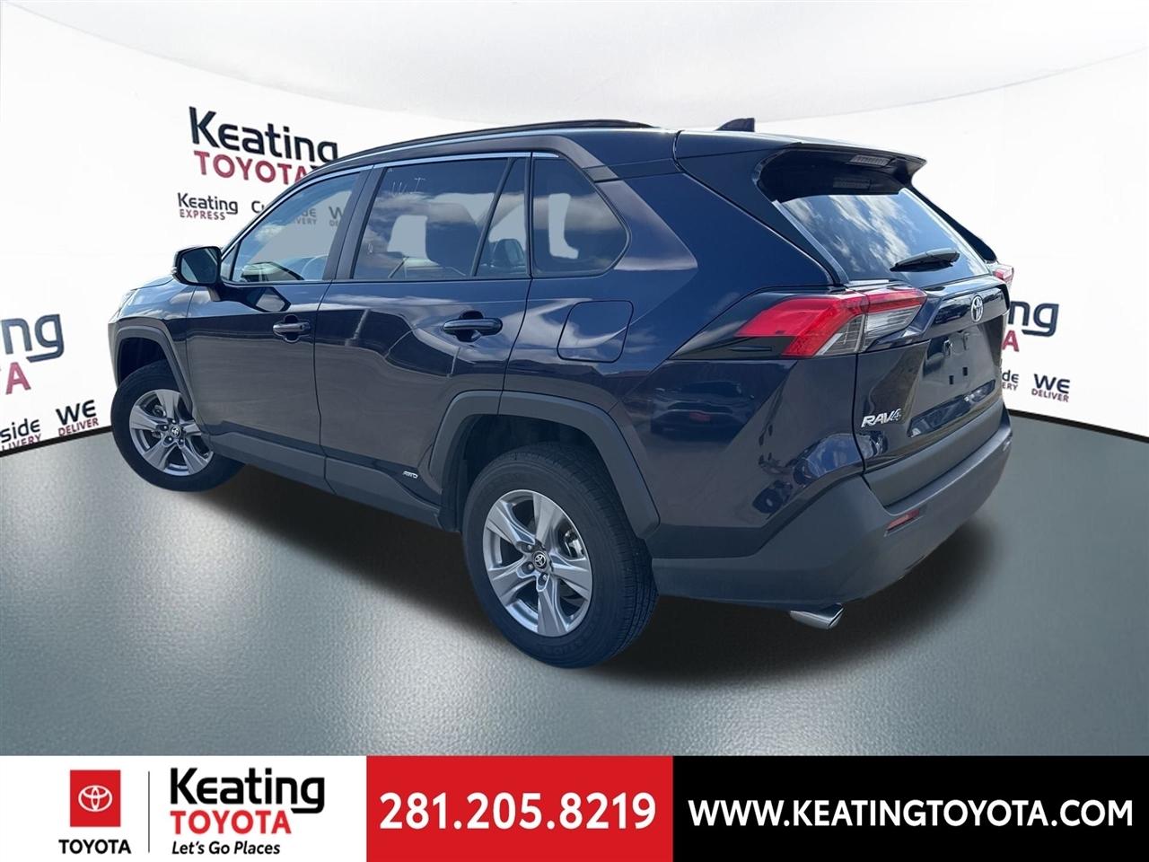 Toyota RAV4 Hybrid XLE 2025