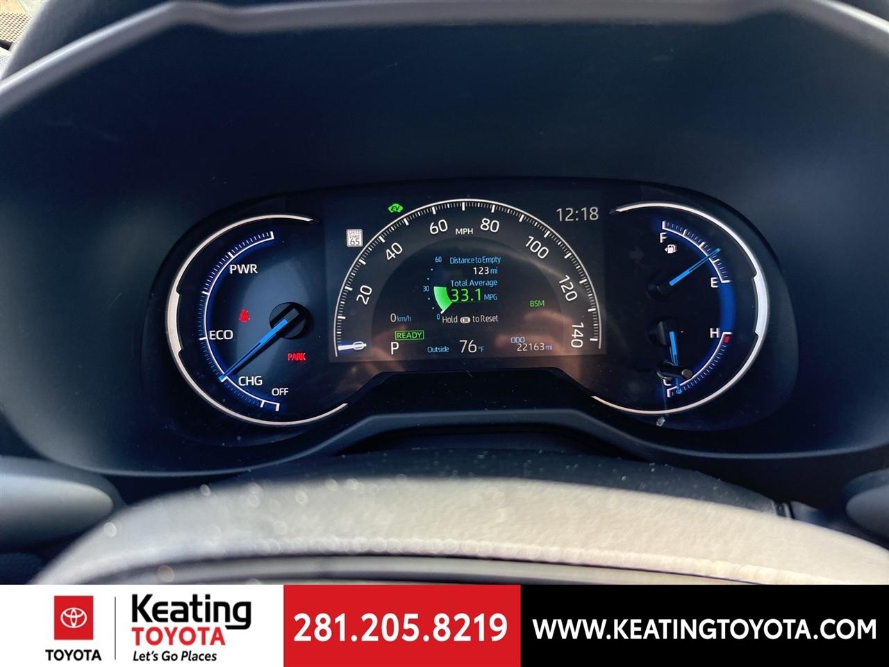 Toyota RAV4 Hybrid XLE 2025