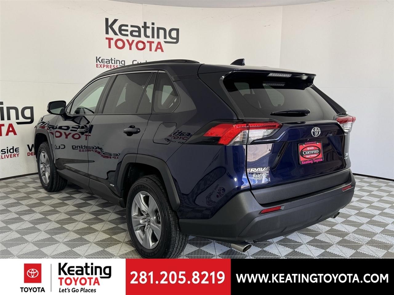 Toyota RAV4 Hybrid XLE 2025