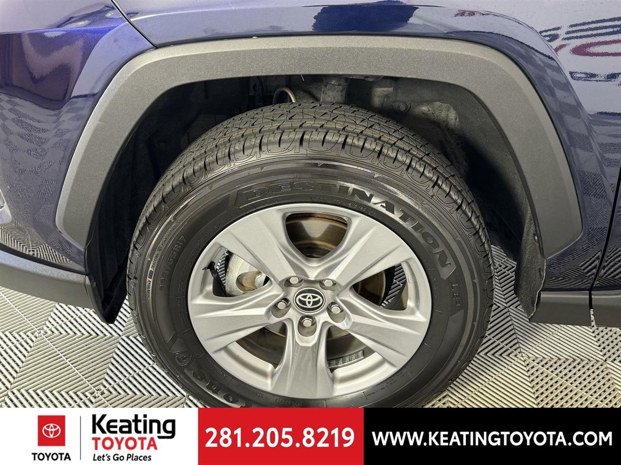 Toyota RAV4 Hybrid XLE 2025