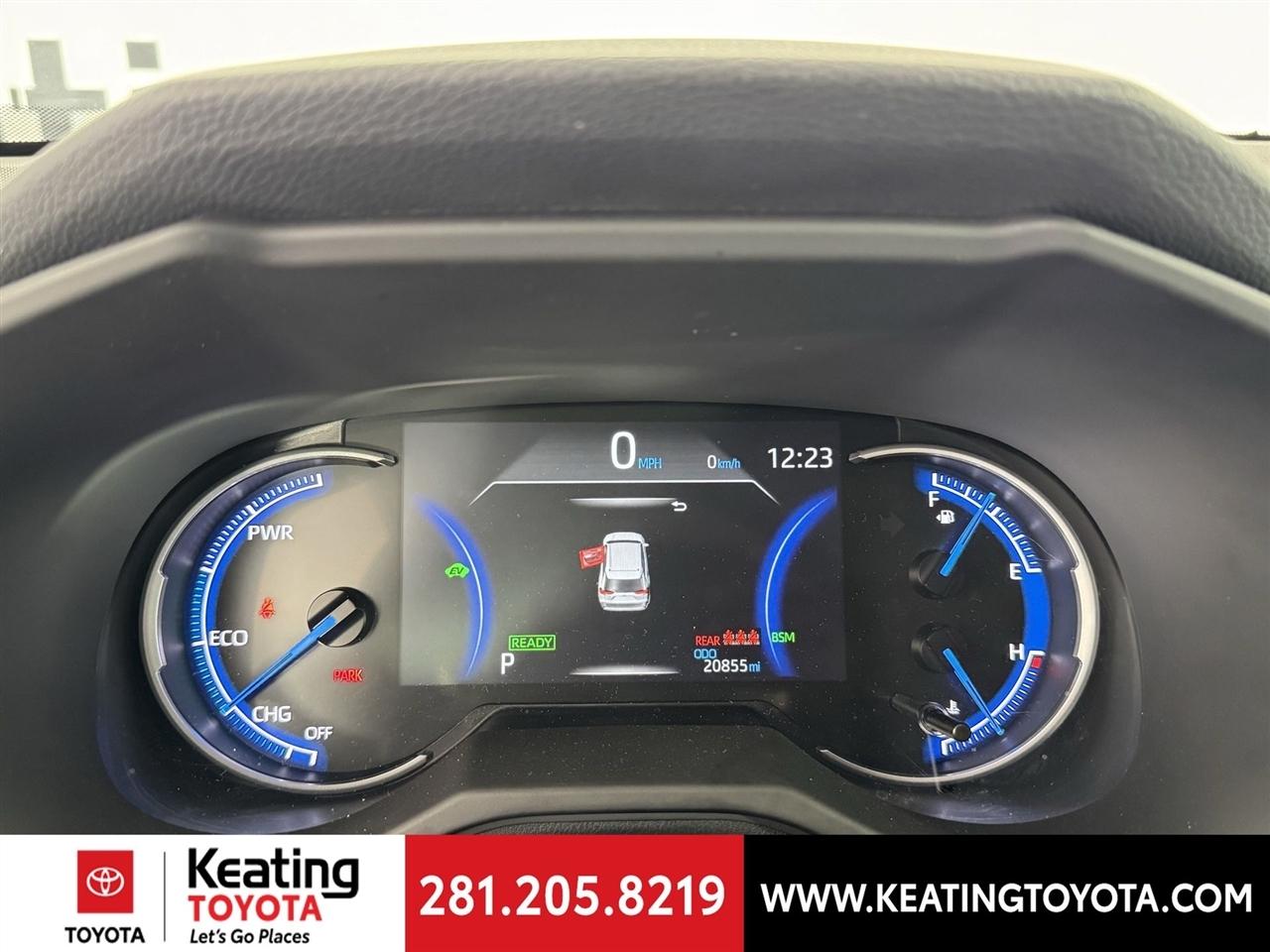 Toyota RAV4 Hybrid XLE 2025