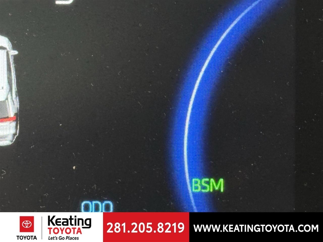 Toyota RAV4 Hybrid XLE 2025