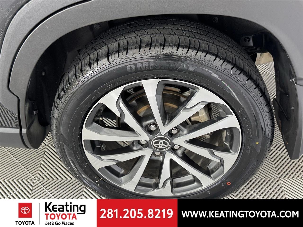 Toyota Corolla Cross XLE AWD 2024