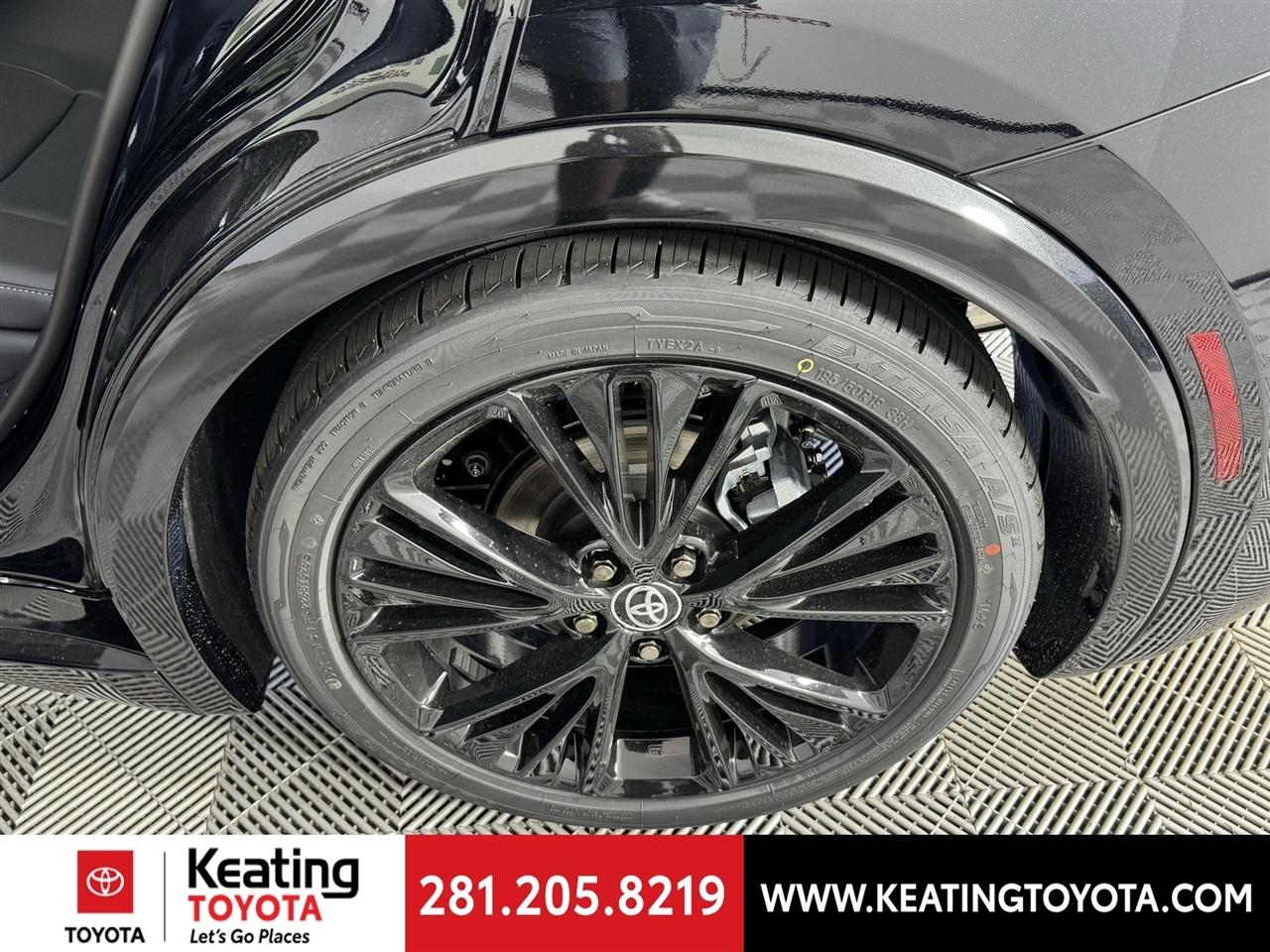 Toyota Prius Plug-In Hybrid Nightshade 2026