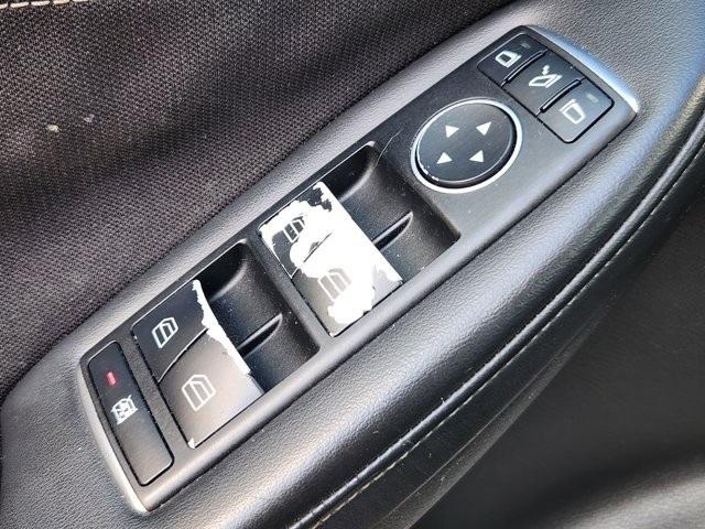 Infiniti QX30 Base 2018