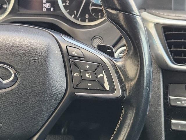 Infiniti QX30 Base 2018